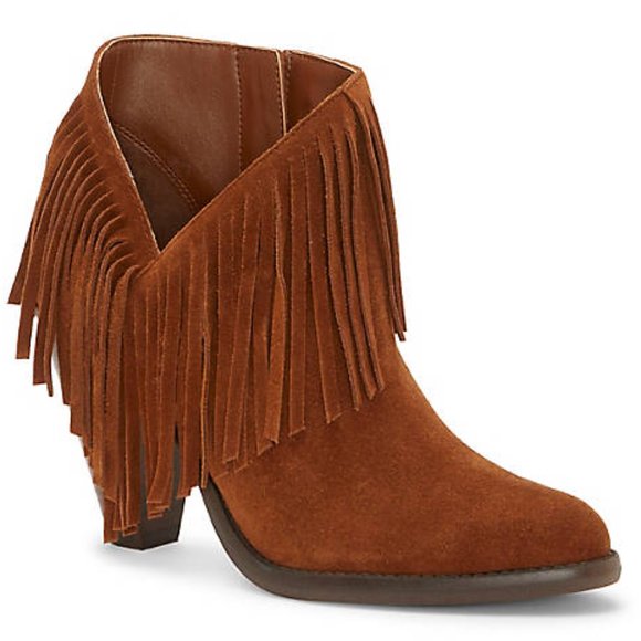 ONE GOOD SHOE...AND TWO...AND THREE..ETC., ETC, ETC! - Picture 4 of 16